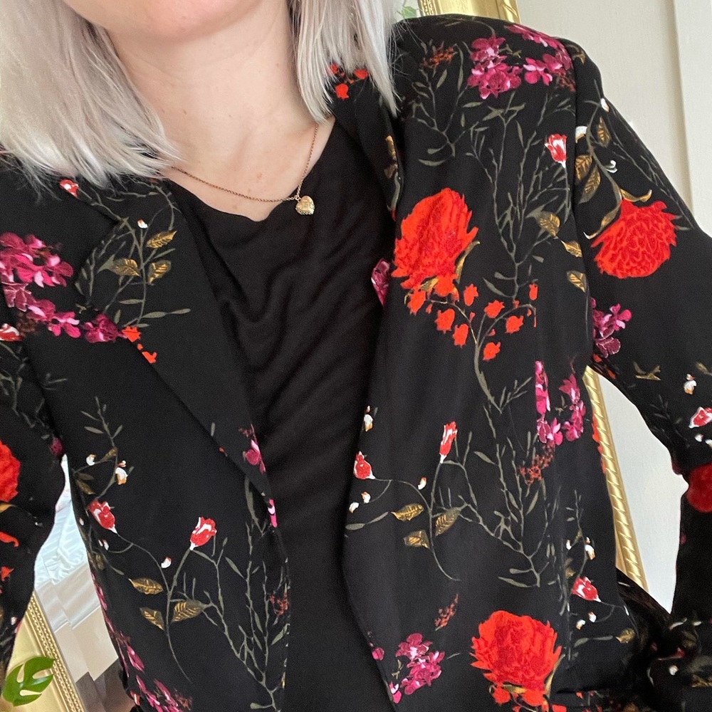 black and red floral blazer